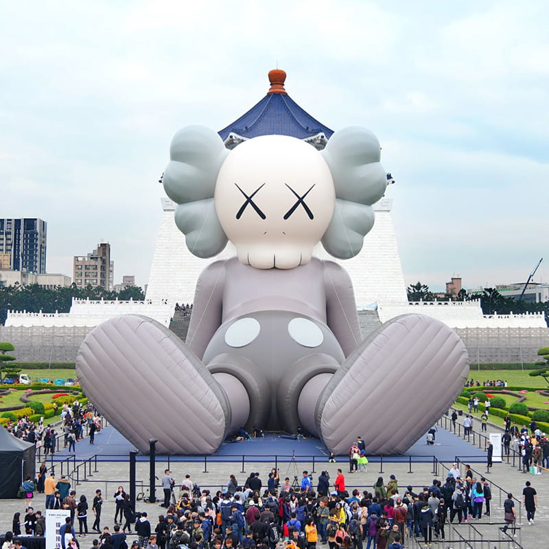 Holiday (2019) by Kaws.