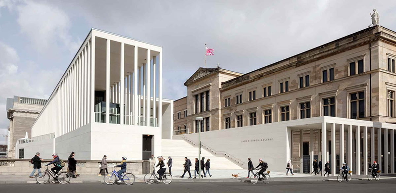 Main Entrance of the James Simon Galerie