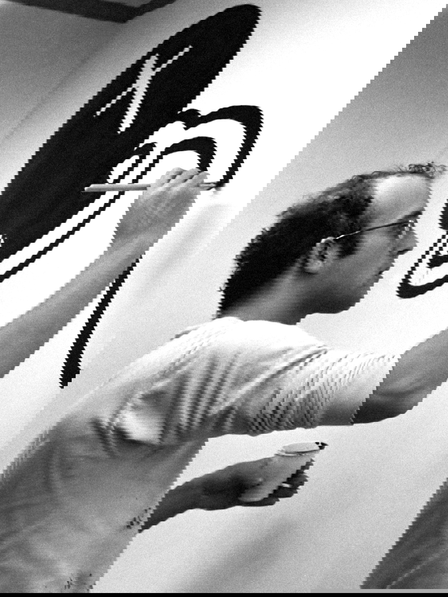 keith-haring-painting