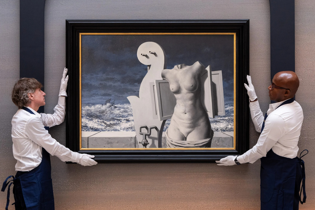 Rene Magritte, La Statue volante. Source: Sotheby's