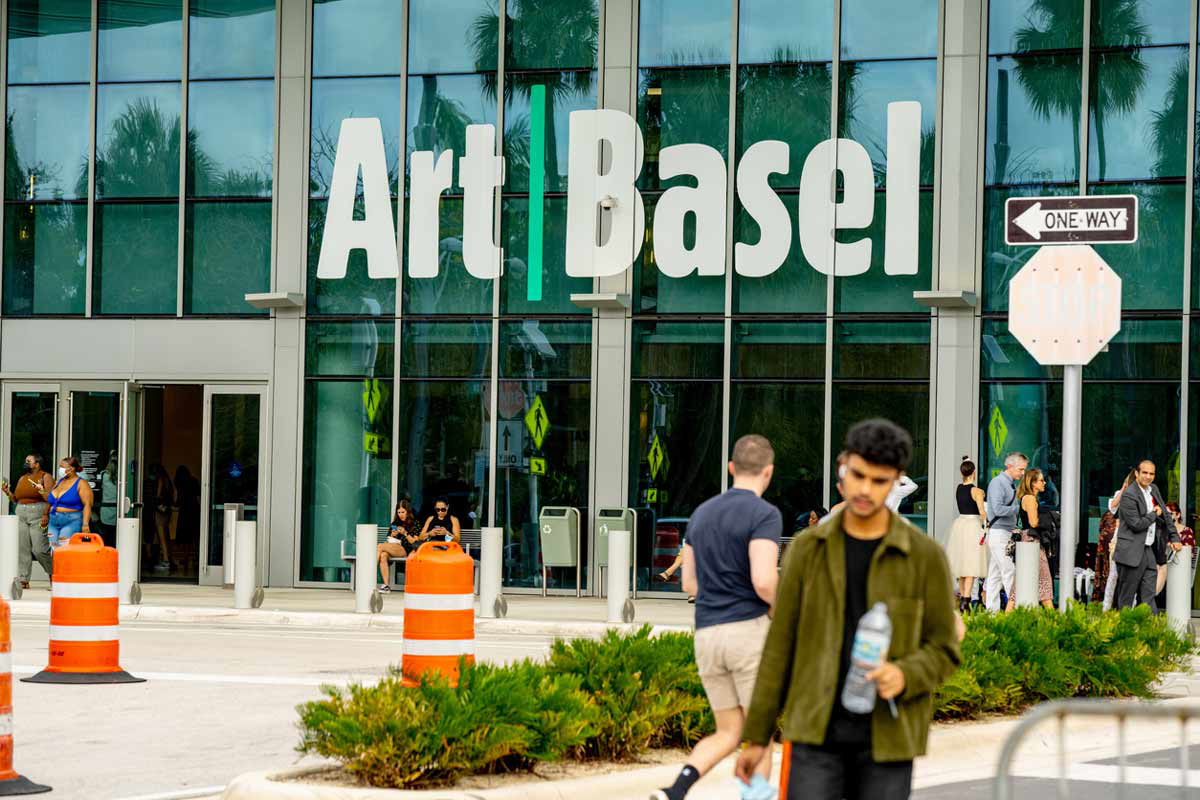 art-basel-miami-building-photo