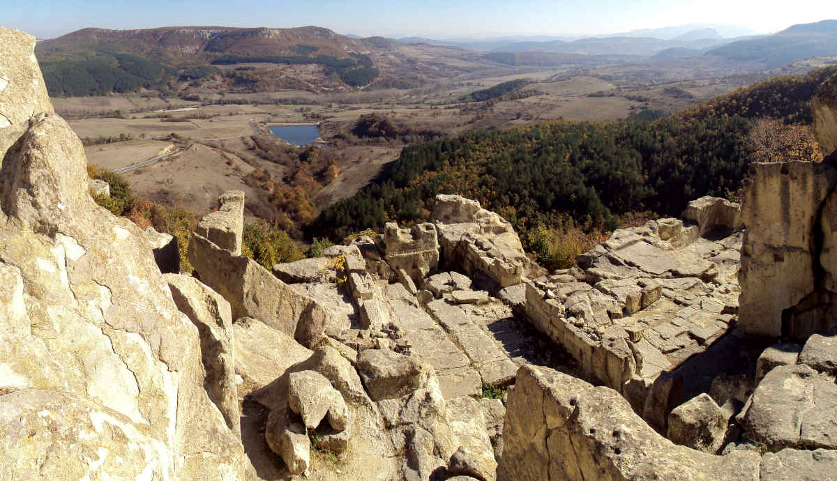 ancient-thracian-city-perperikon