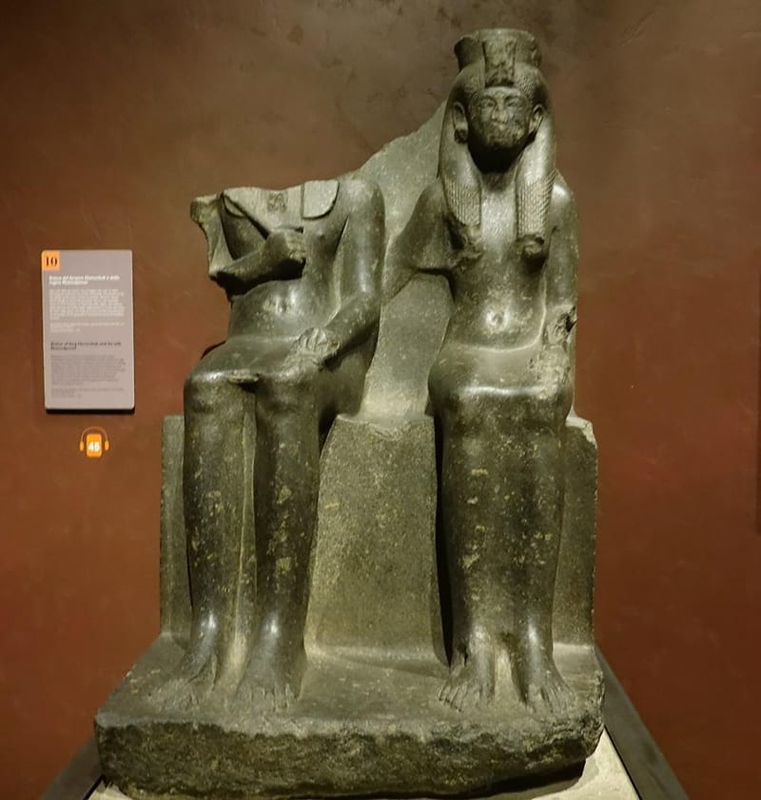 Statue of Horemheb and his wife Mutnodjmet, Egyptian Museum, Turin