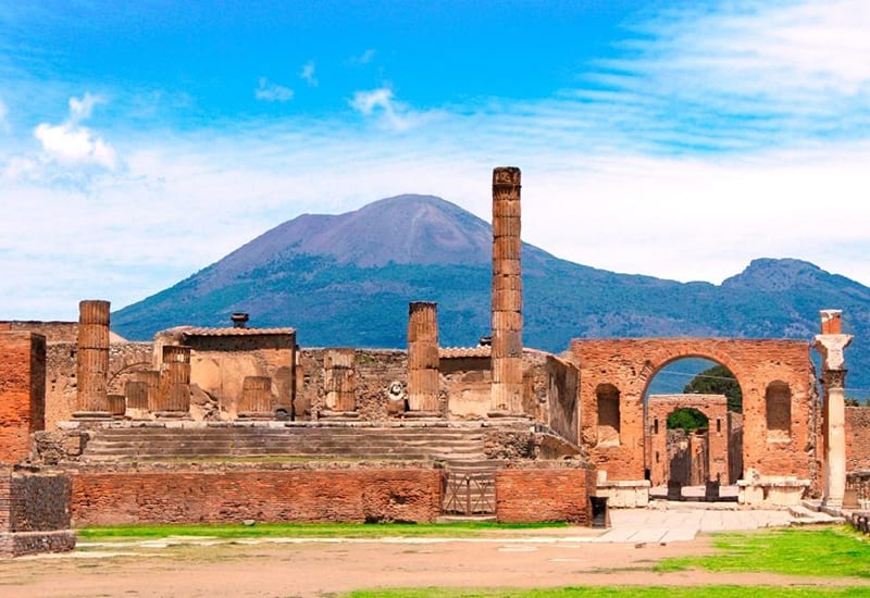 The Forum of Pompeii at the foot of Mount Vesuvius, via Dorling Kindersley
