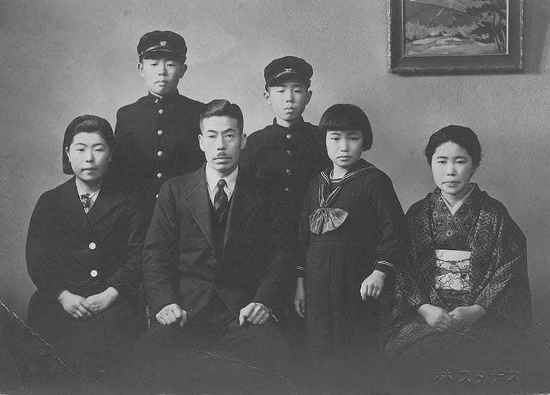 Kusama’s family with Yayoi in the center right