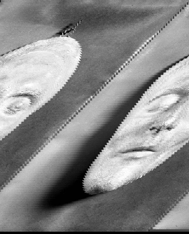  Death Mask of Amedeo Modigliani