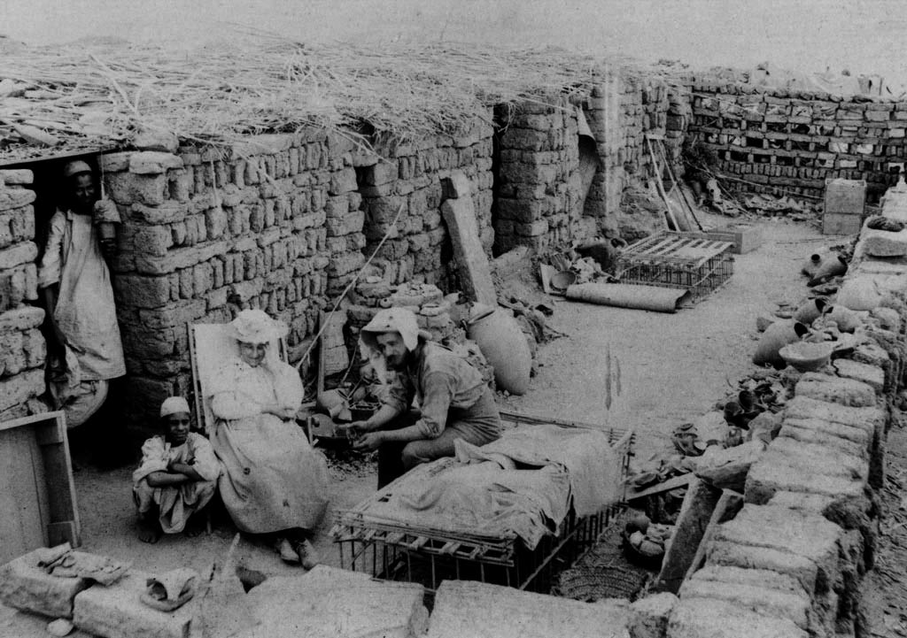 dig house in Abydos