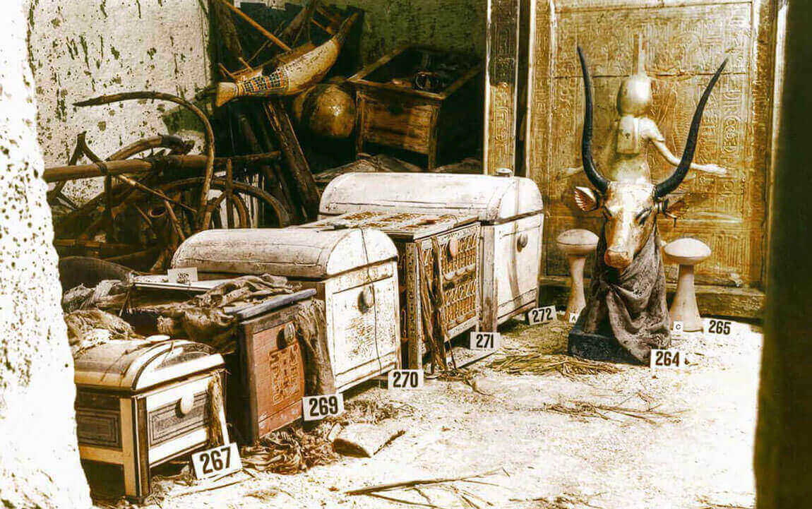 Tutankhamun’s tomb was a rushed job and was twice looted - Treasury tomb with caskets that had been opened and looted in Antiquity