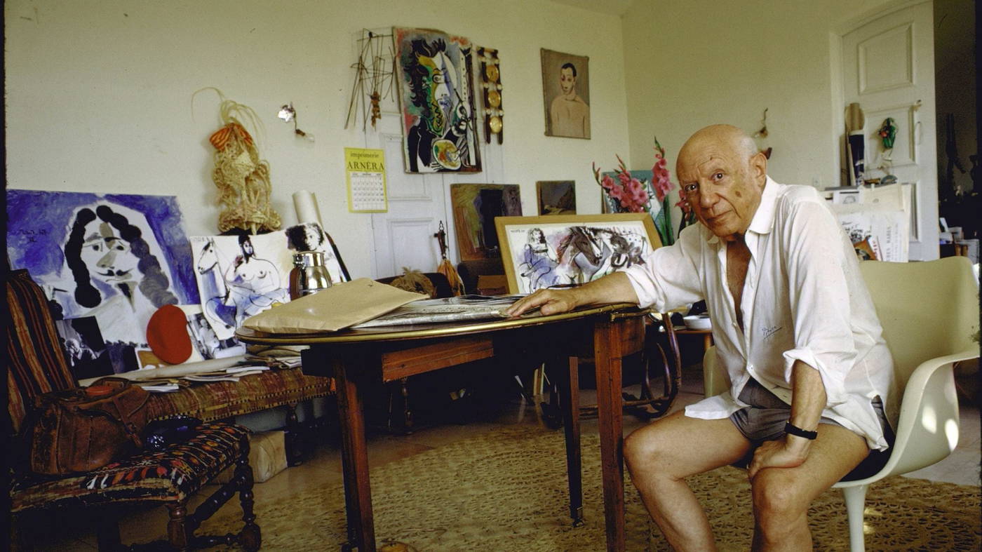 Pablo Picasso, photographed at home