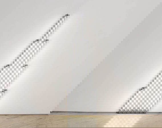 monument I for V. Tatlin dan flavin
