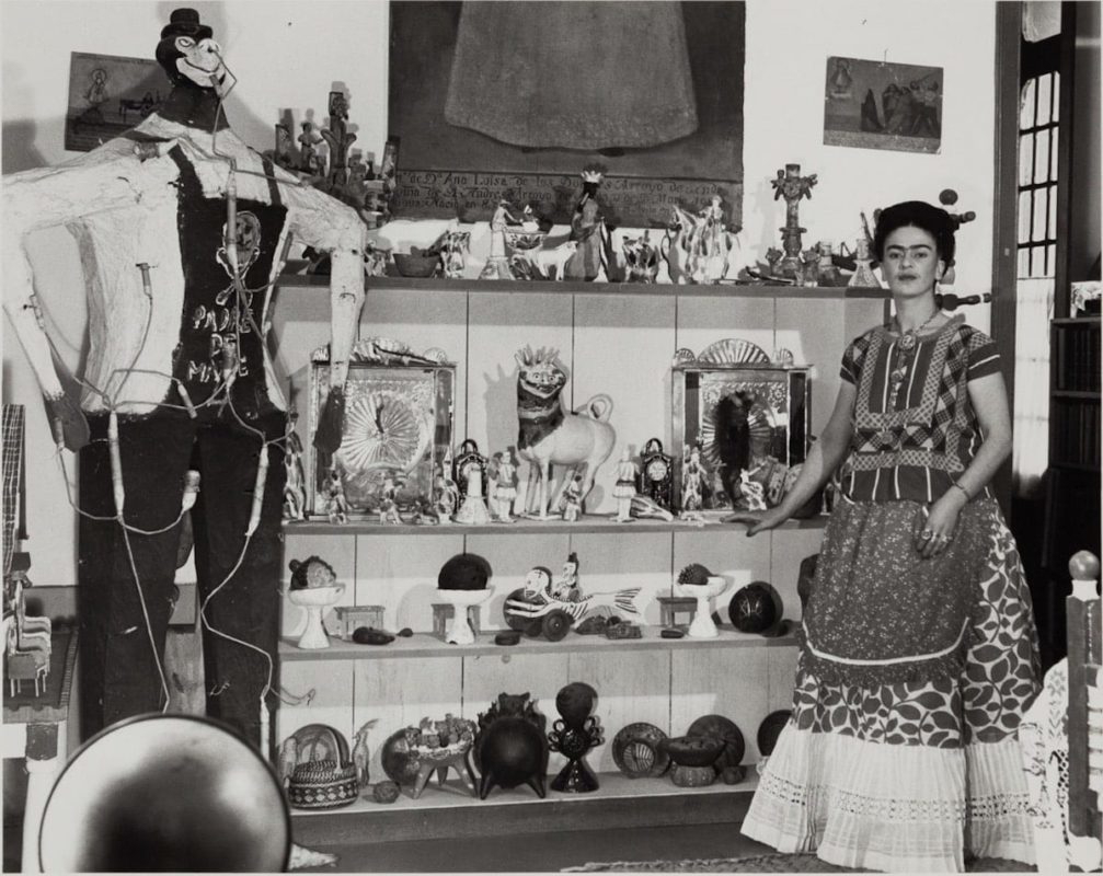 frida kahlo diego rivera living room