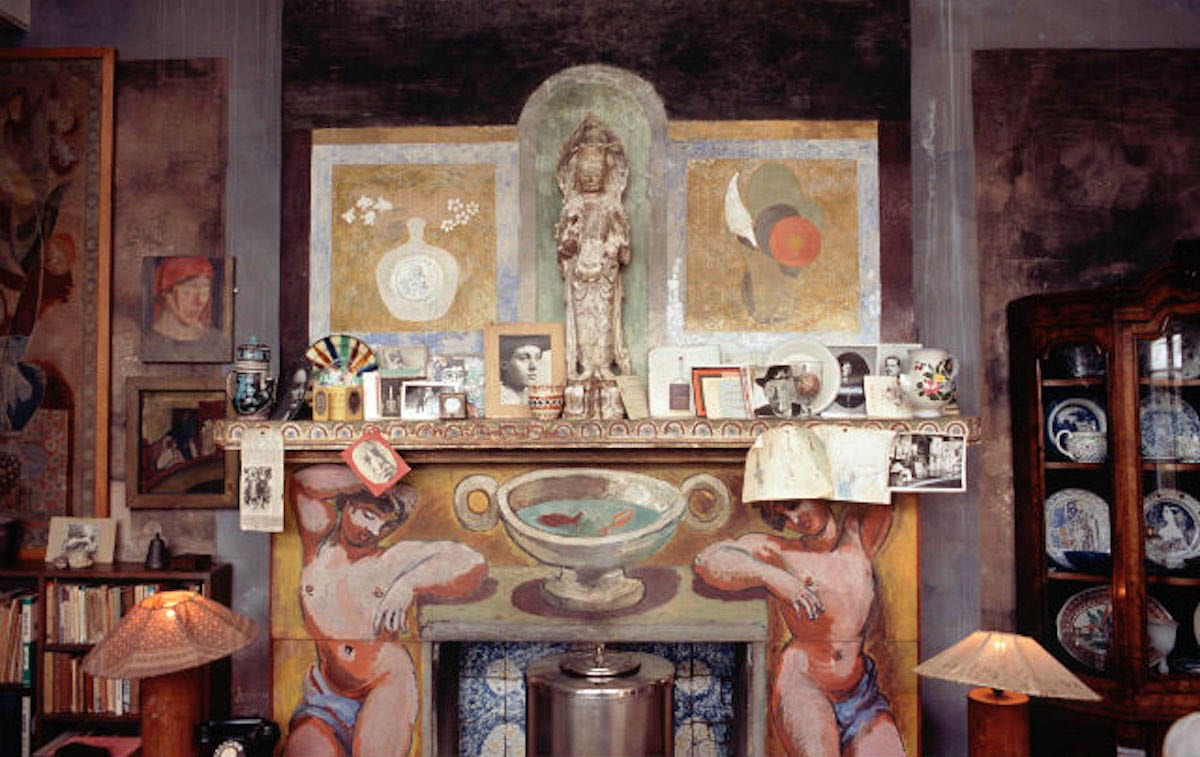 duncan grant studio fireplace