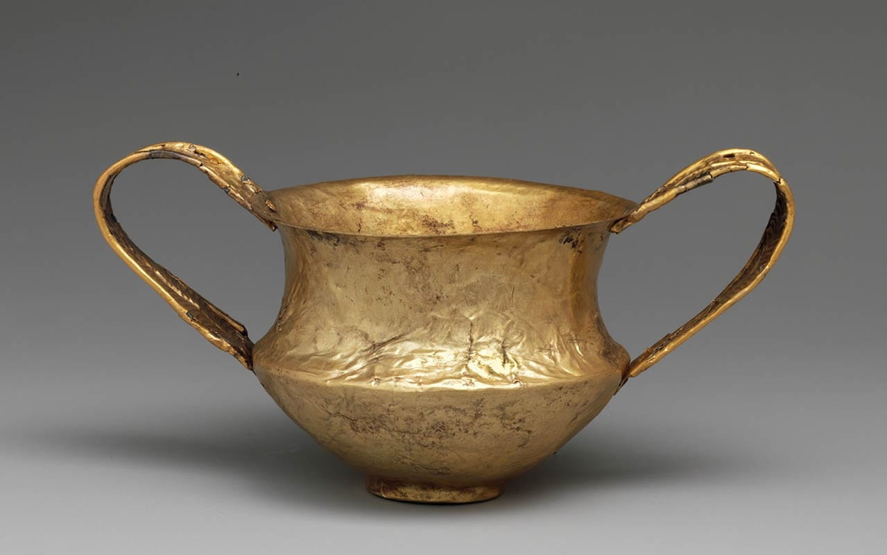 gold mycenaean kantharos cup