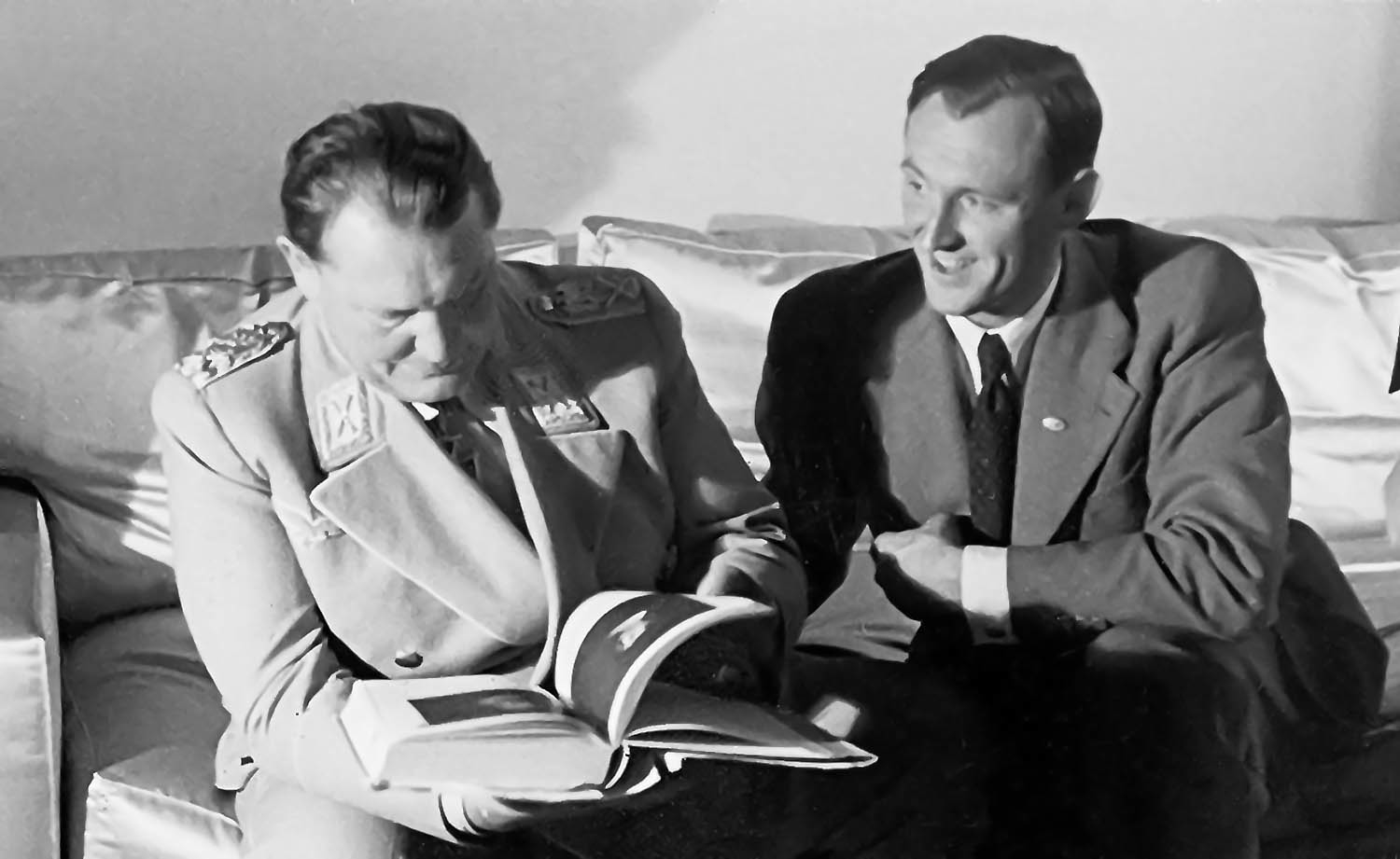 Hermann Göring and Bruno Lohse at the Jeu de Paume selecting looted artworks