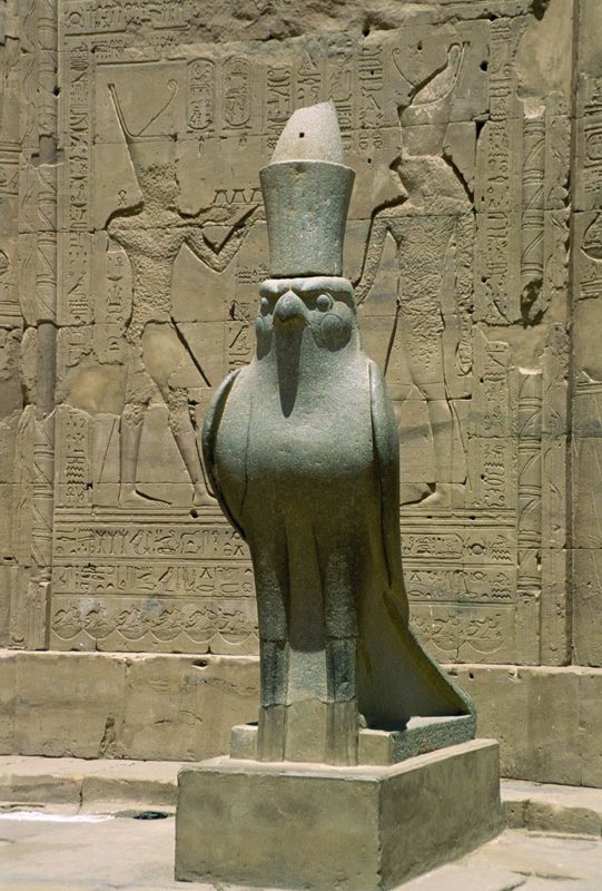 horus statue edfu temple