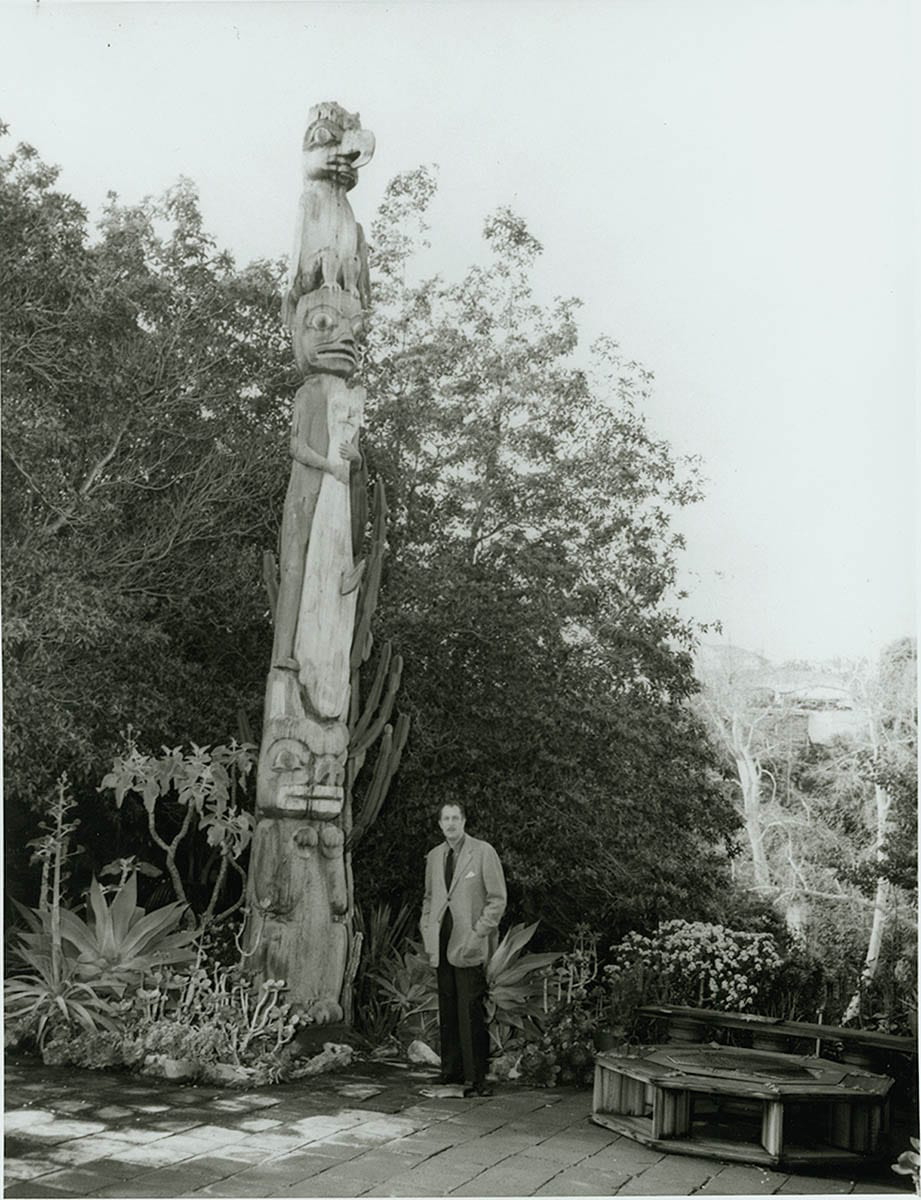 vincent price tlingit totem pole