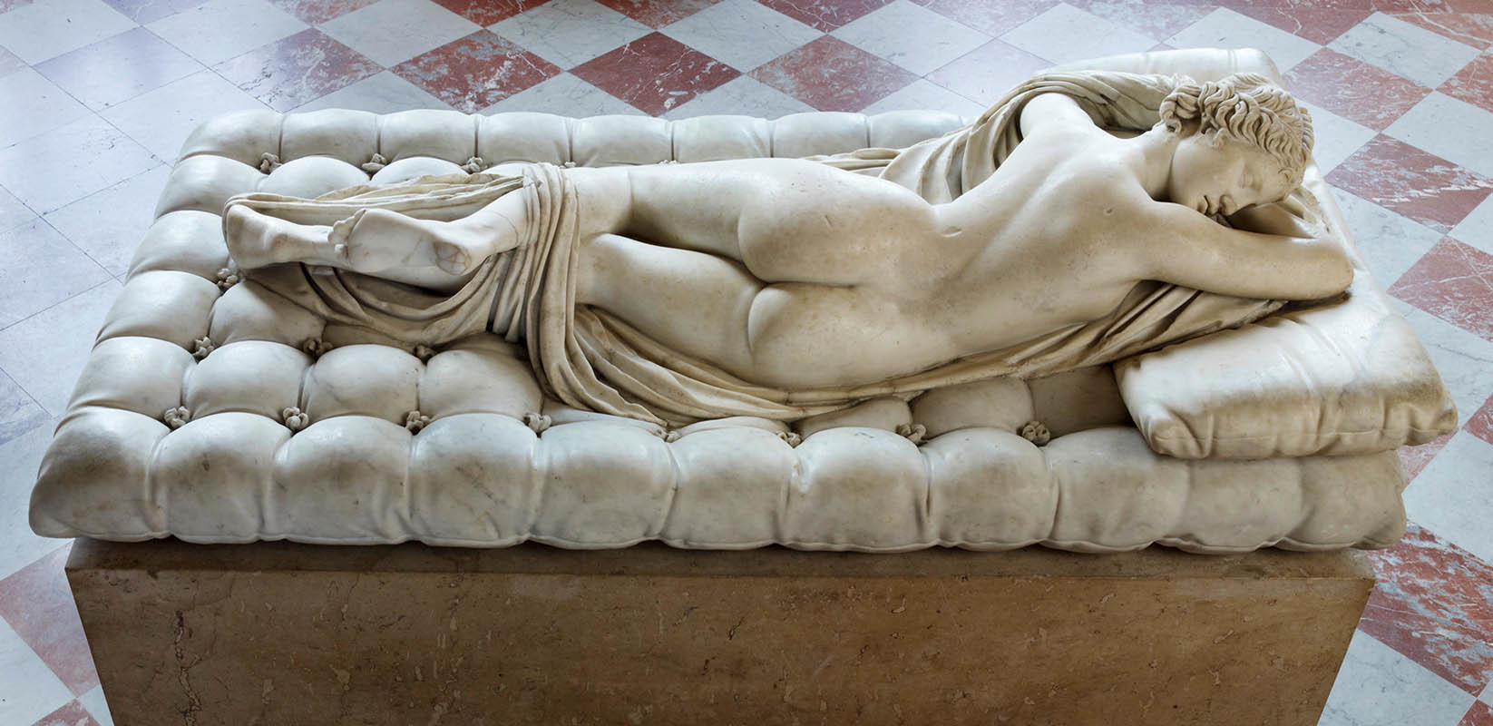 sleeping hermaphroditus