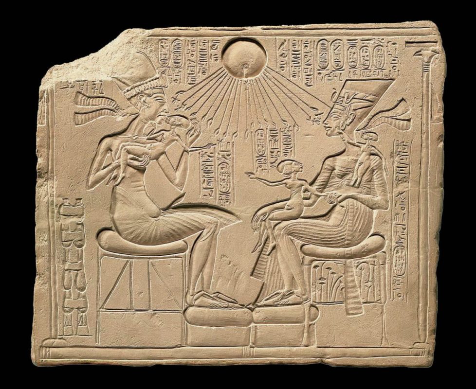 stele akhenaten nerfititi and daughters
