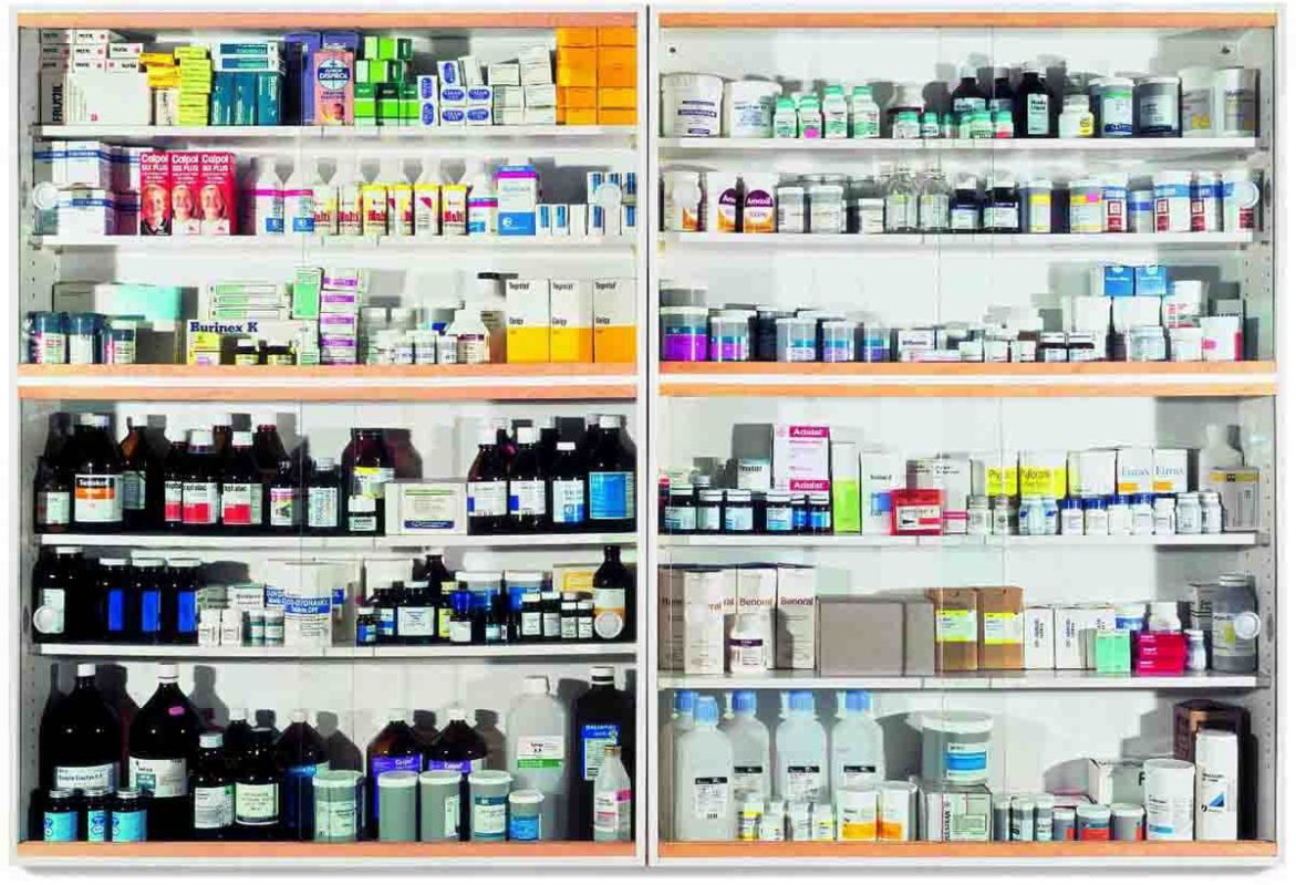 holidays no feelings drugs and bottles damien hirst