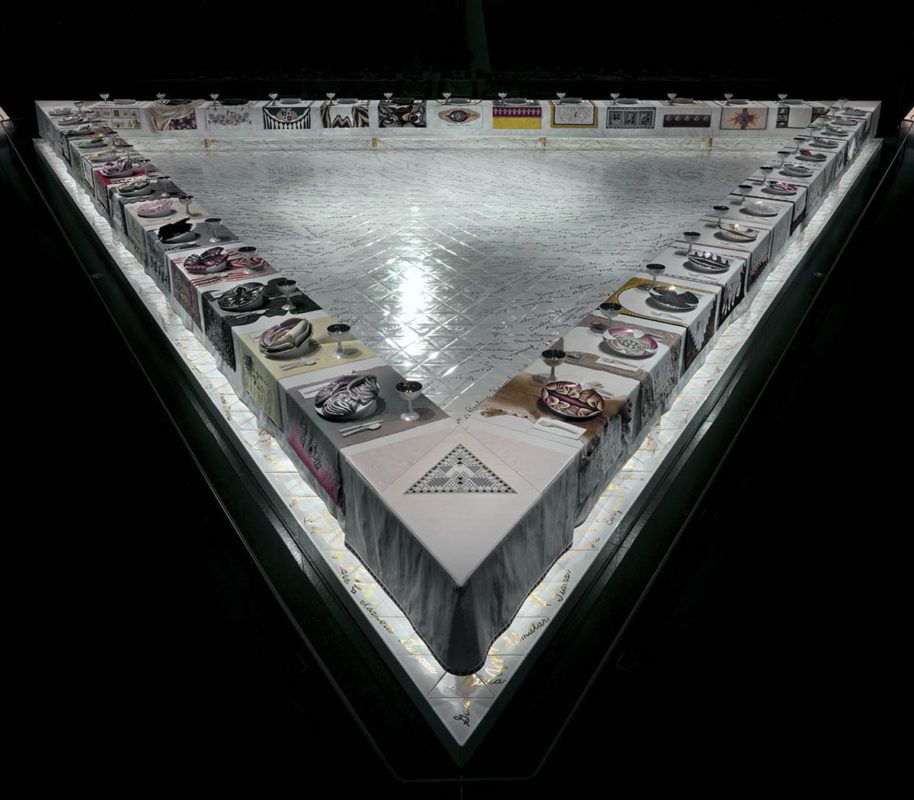 the dinner party judy chicago