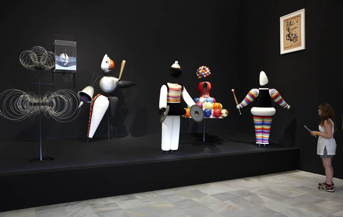 costumes triadic ballet oskar schlemmer