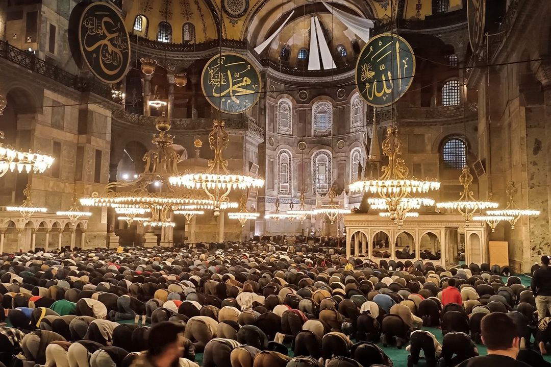 Prayers in the Hagia Sophia, 2022. Source: Guardian