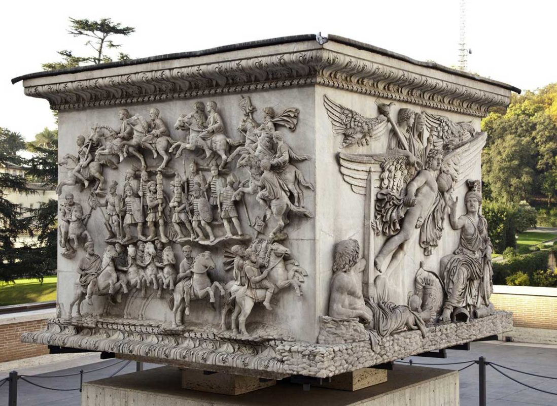 column antoninus pius decursio scene