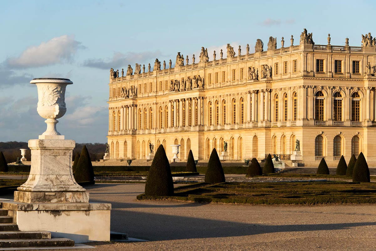 palace versailles garden facade
