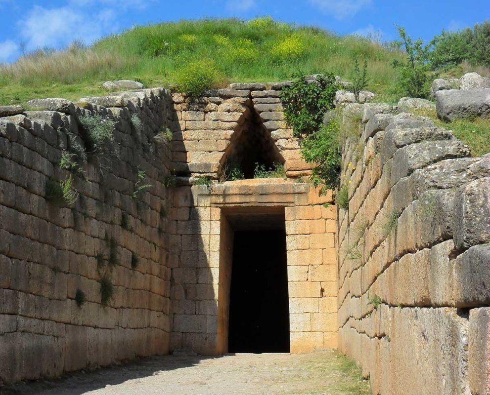 entrance tholos tomb mycenae greece