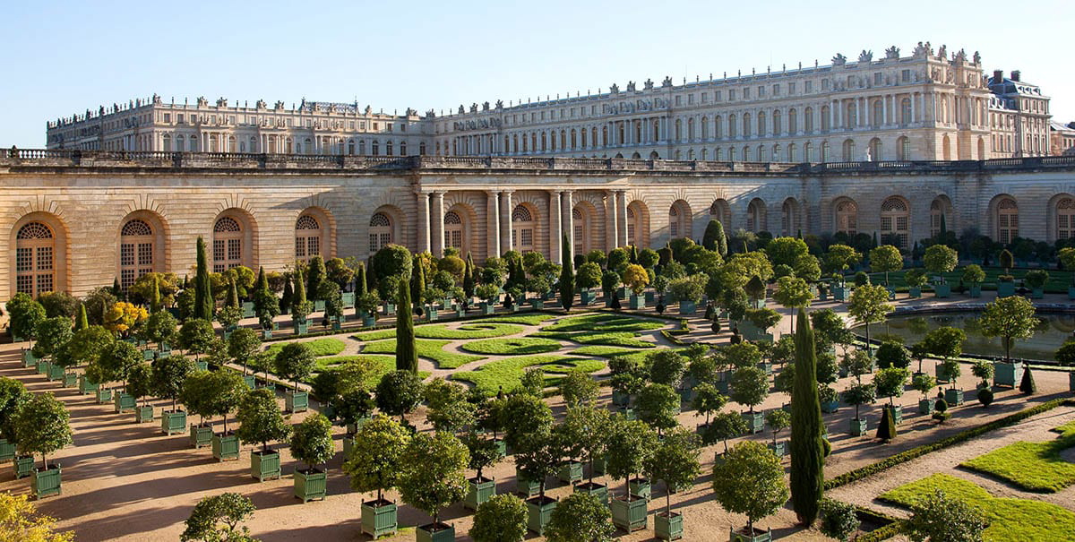 exterior palace versailles