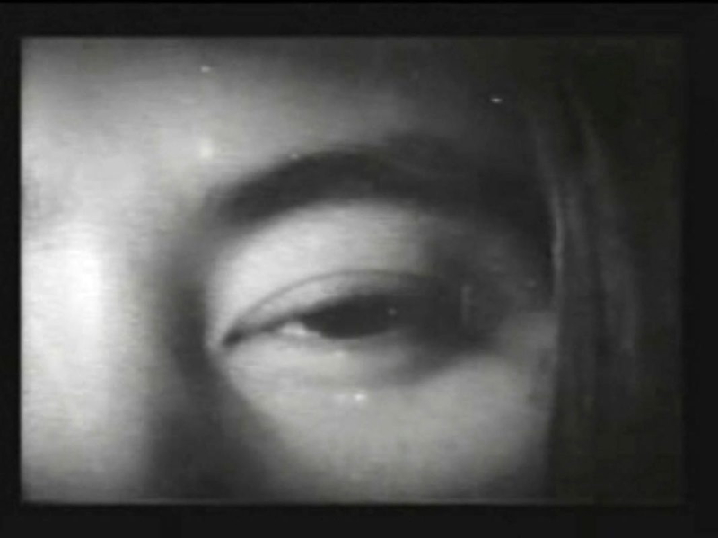 yoko ono eye blink