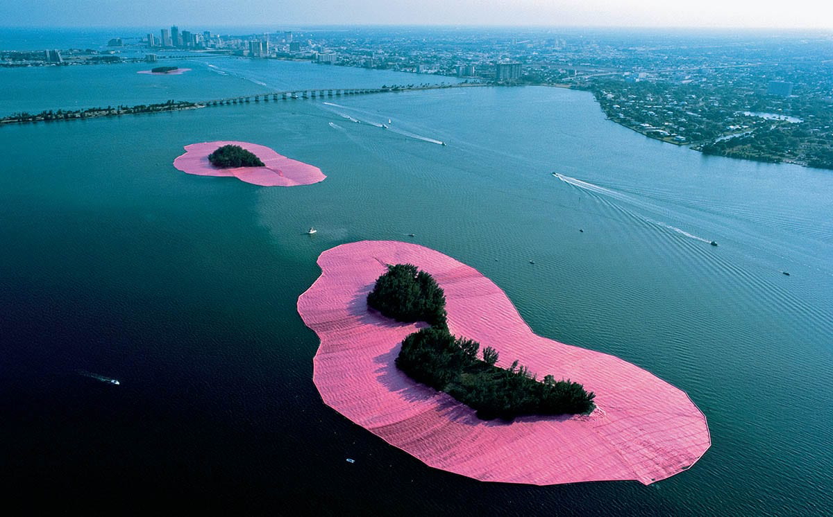 surrounded islands christo and jeanne claude