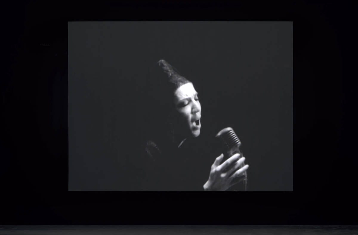 turbulent video shirin neshat