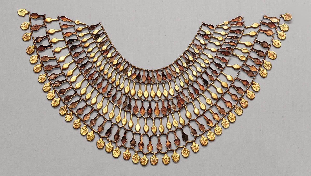 broad gold collar