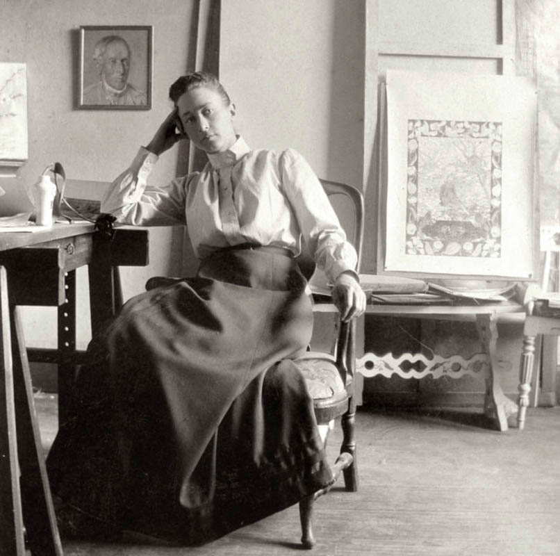 portrait hilma af klint