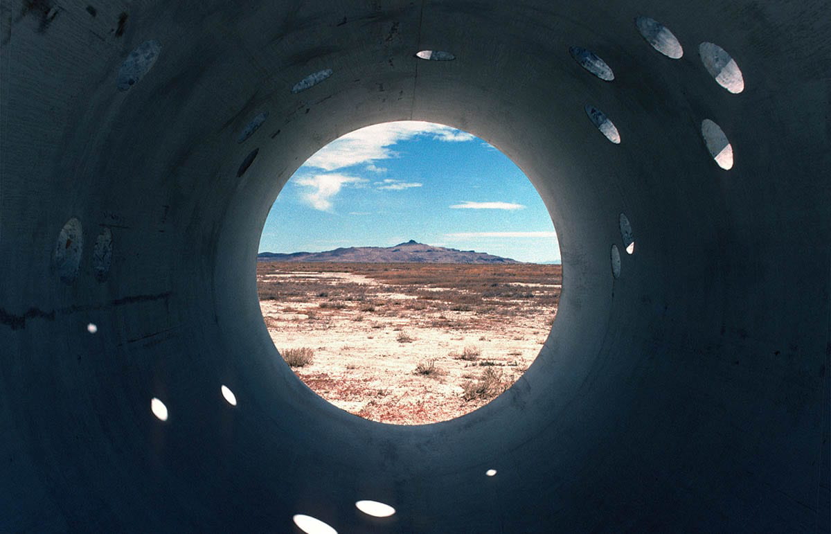 sun tunnels nancy holt