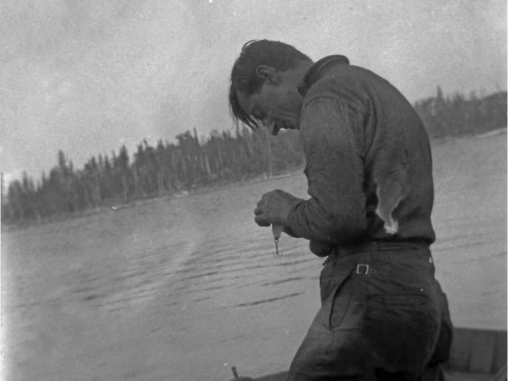 tom thomson fishing algonquin park