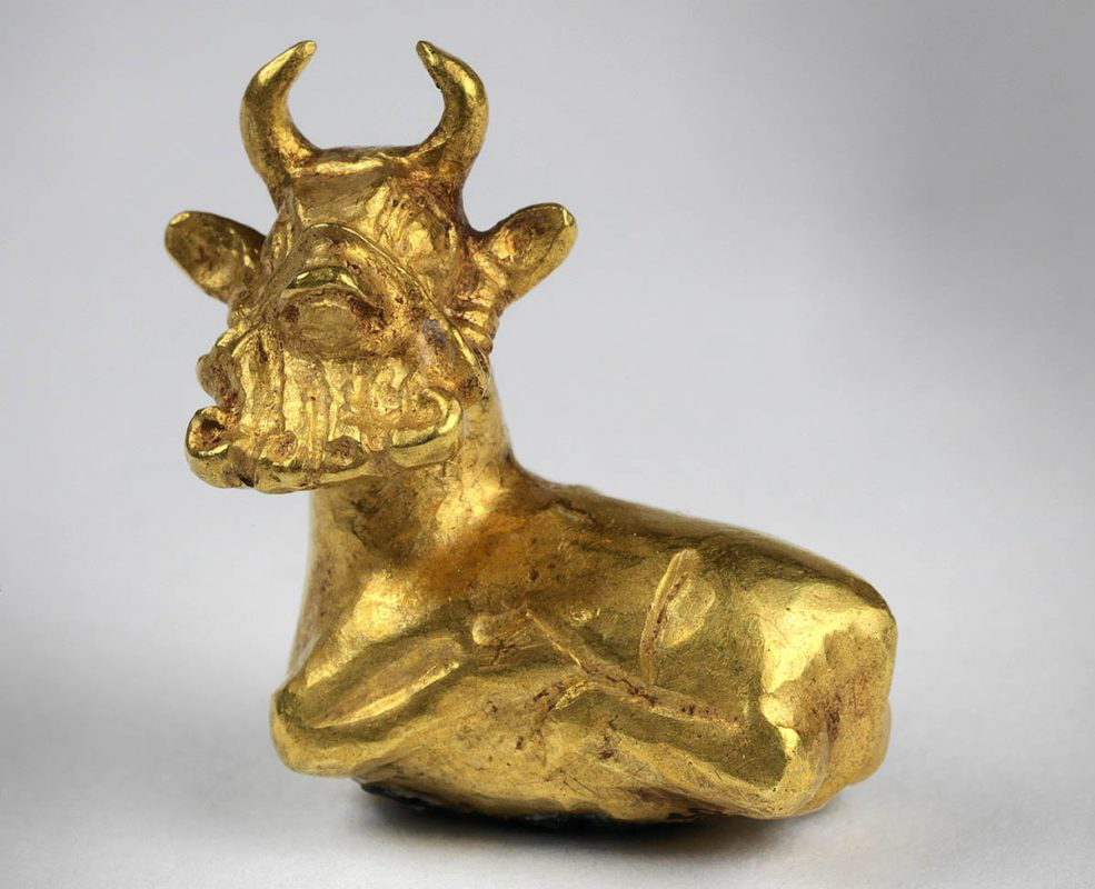 amulet cemetery ur bull