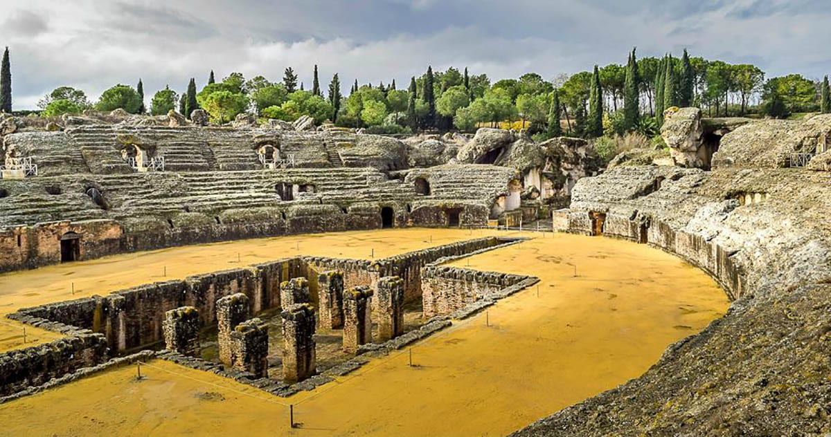 roman ruins coliseum italica