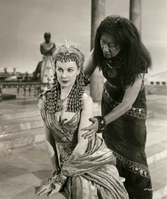 cleopatra vivien leigh flora robson ftatateeta
