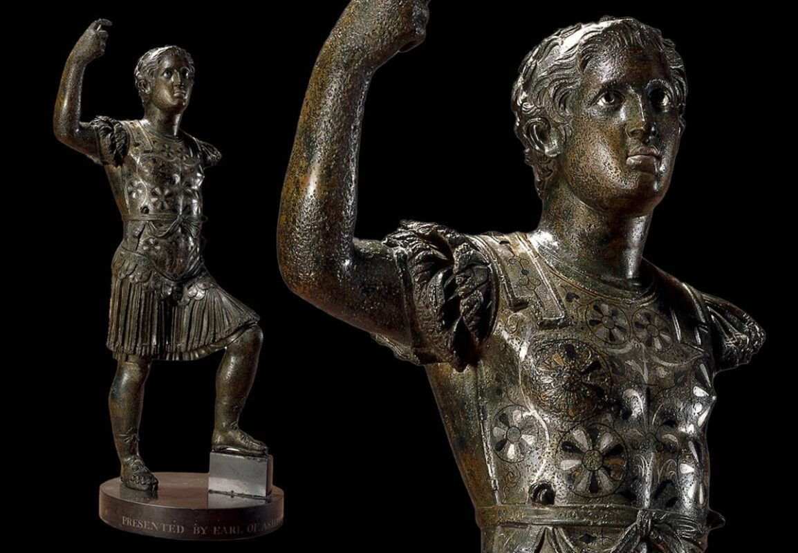 statuette nero
