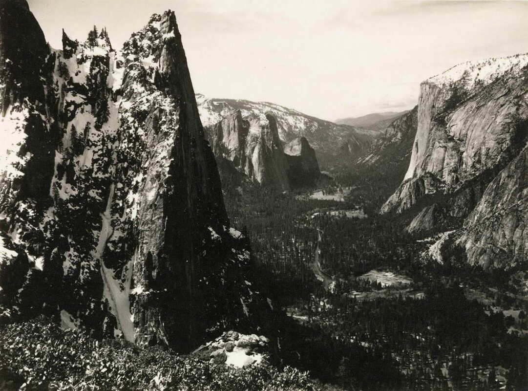 25 Famous Photographs by Ansel Adams (& 6 Fun Facts)