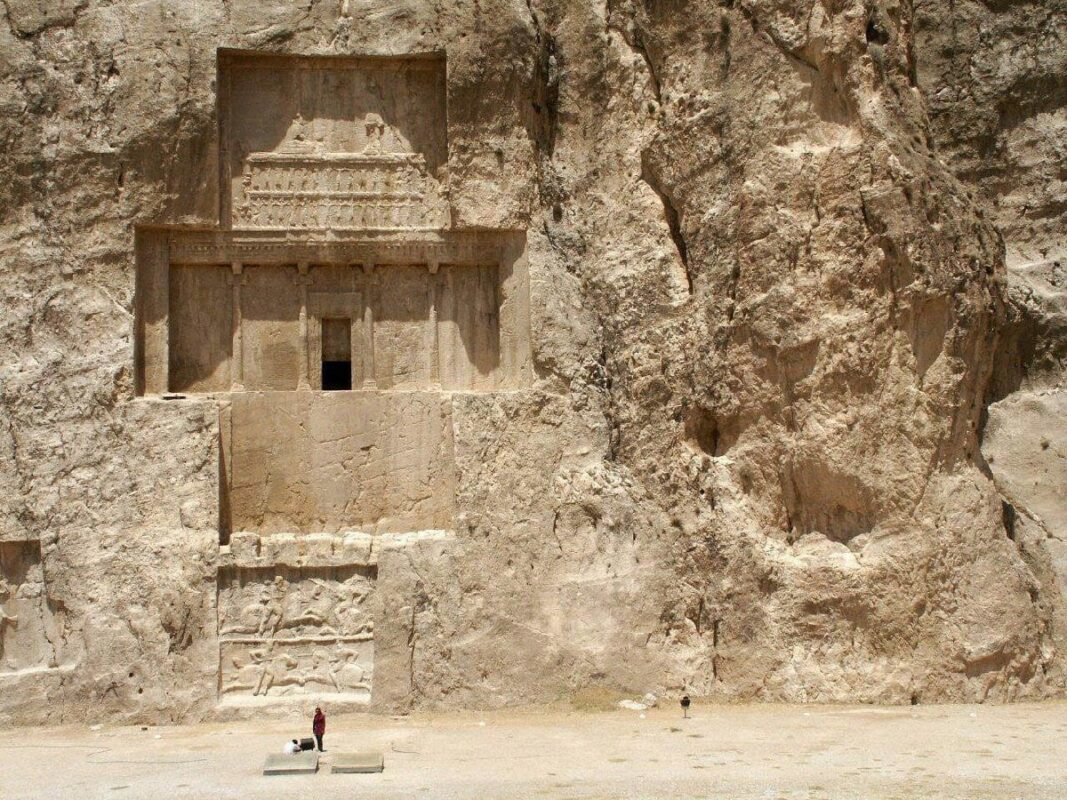 darius the great tomb naqsh e rustam