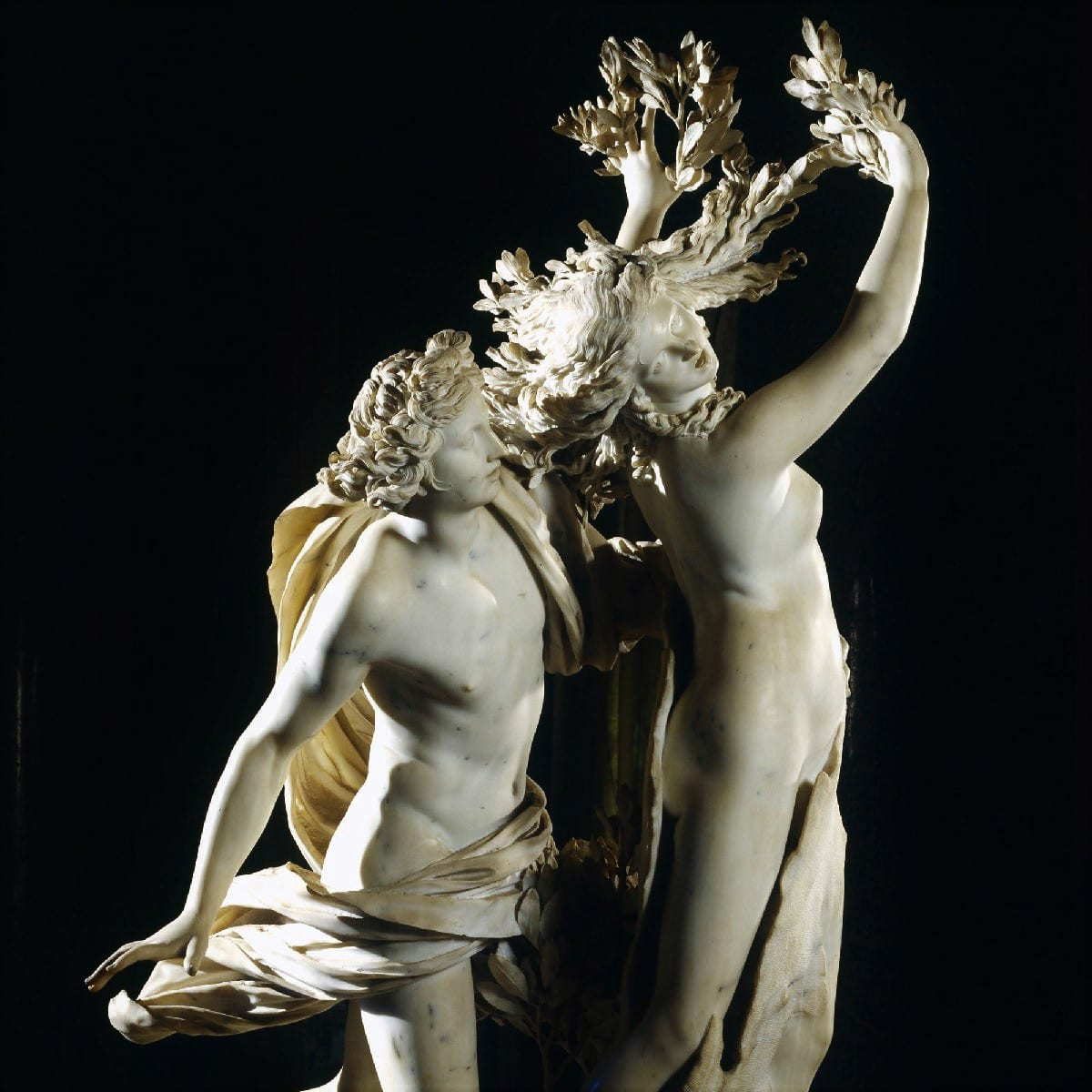 gian-lorenzo-bernini-daphne-apollo-sculpture