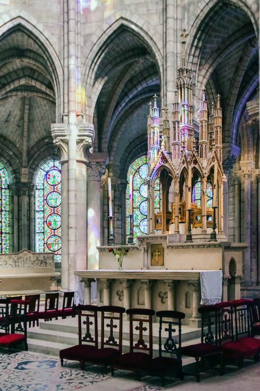 glass windows chapel ambulatory saint denis