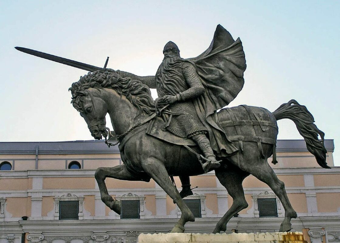 equestrian statue el cid juan cristobal gonzalez quesada