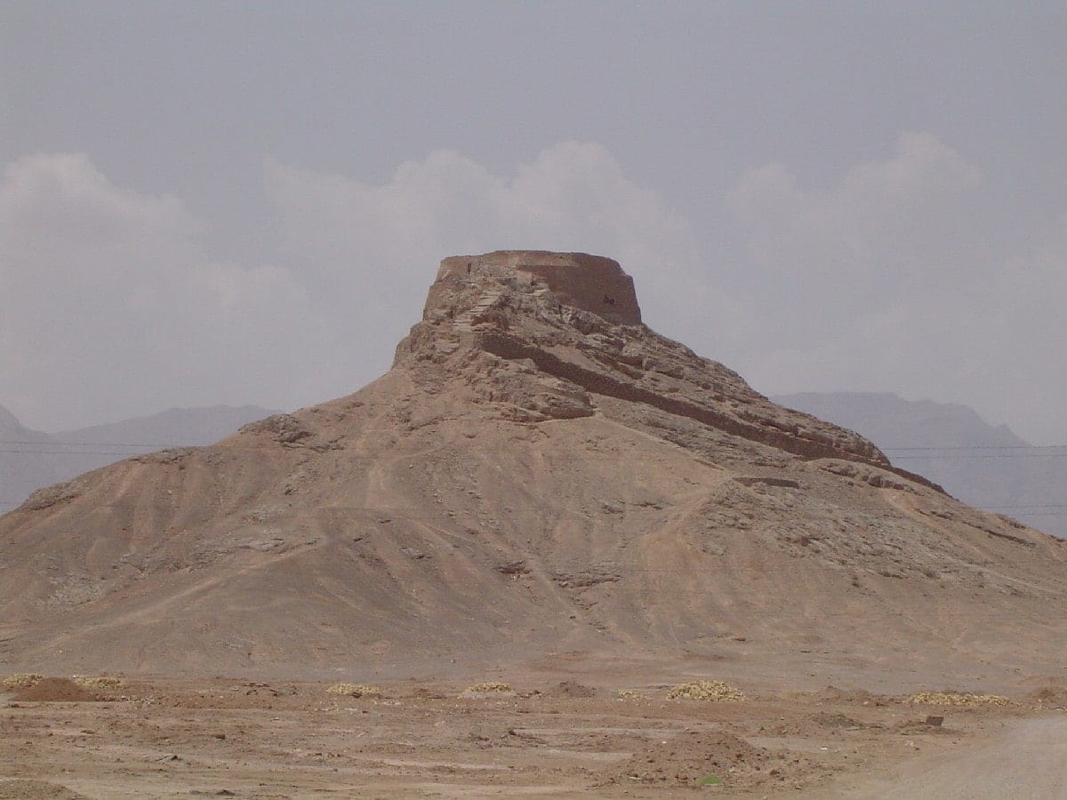 zoroastrianism dakhma