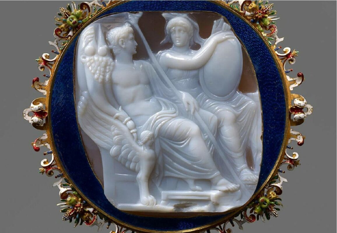 Cameo depicting Caligula and the goddess Roma (Caligula is unshaven; because of the death of his sister Drusilla he wears a “mourning beard”), 38 CE, Kunsthistorisches Museum, Wien