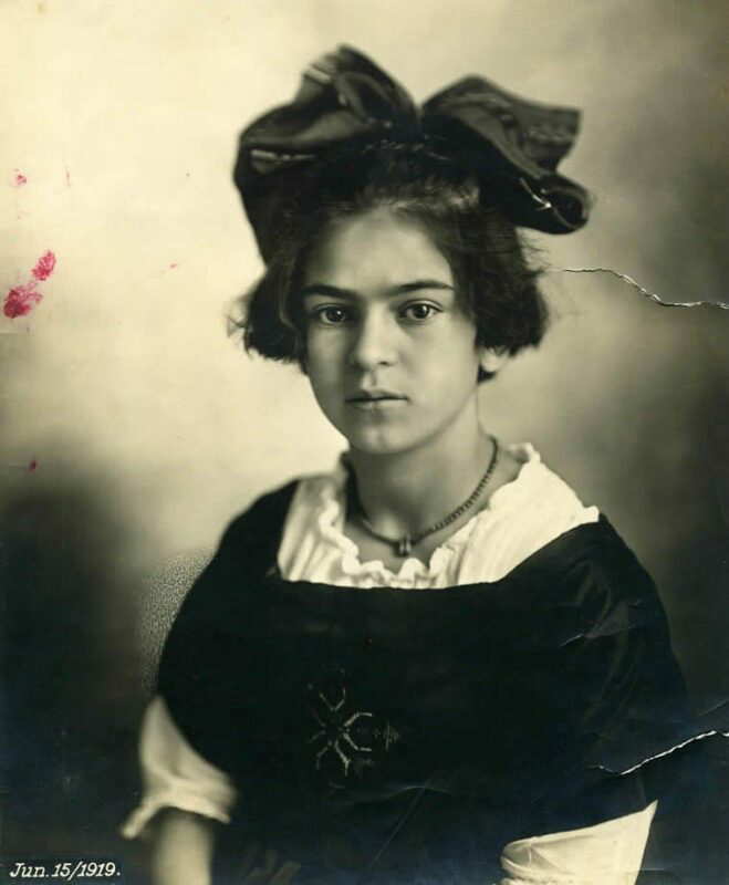 frida kahlo child photograph