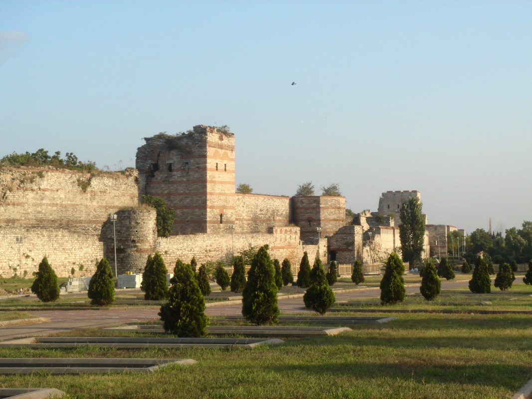 theodosian-walls-bileta